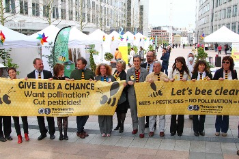 Democracy, Evidence, Neonics, Oilseed Rape and Bees